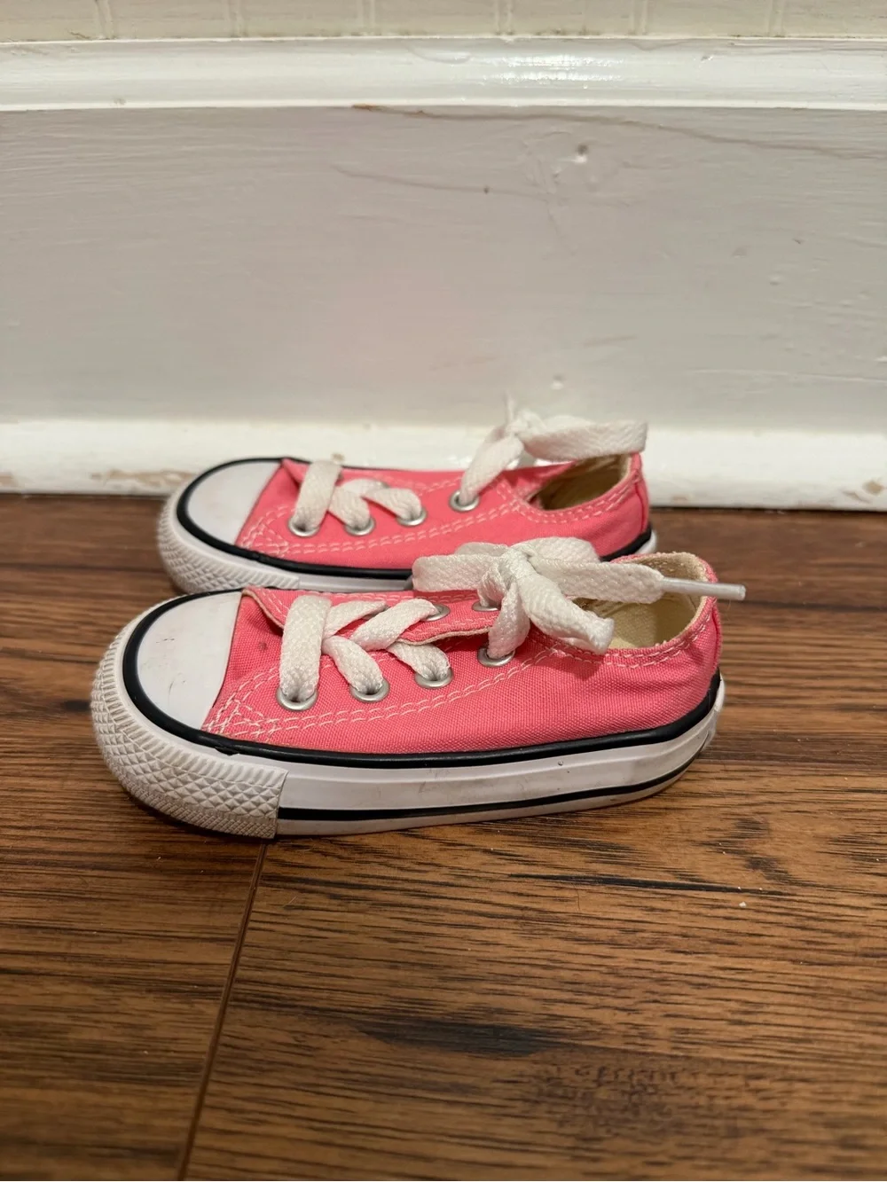 Converse Kids Pink Low-Top Canvas Sneakers